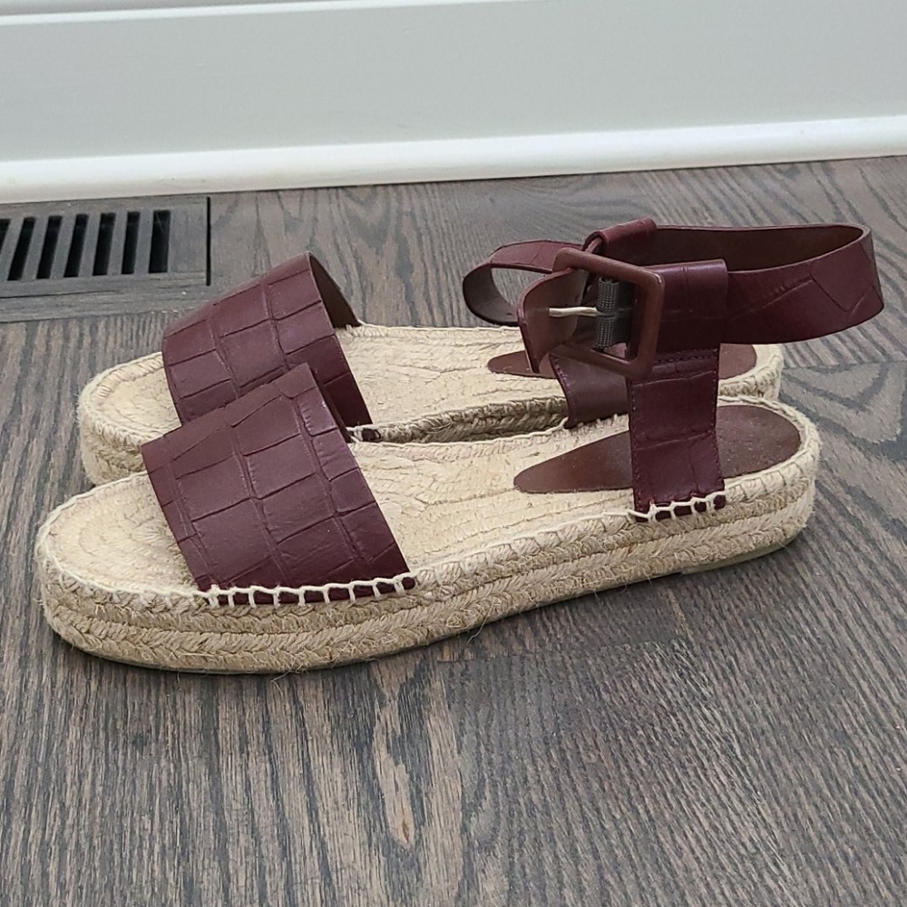 Vince burgundy croc espadrille sandal US 9